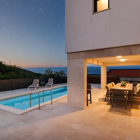 Villa Hillside *