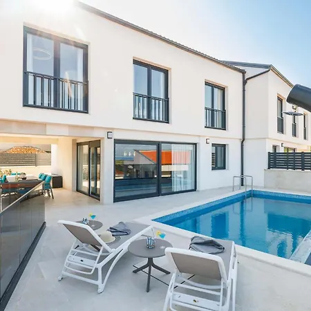 Villa Hillside *