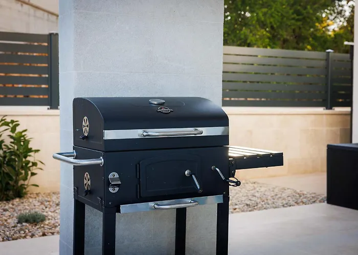 Hillside 비르브닉